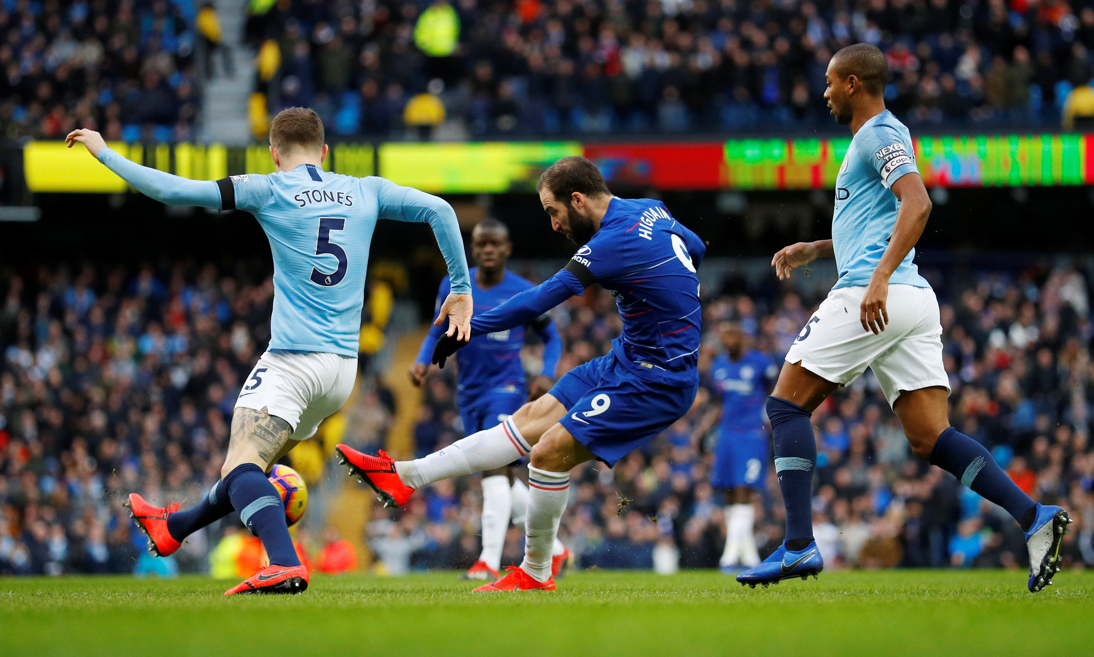 全运会｜排球女子成年组小组赛：江苏队胜云南队（全运会女排成年组小组赛：江苏队击败云南队）