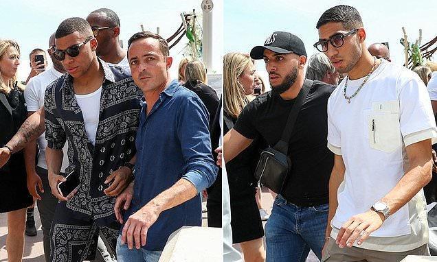 罗马诺：阿隆索目前专注于皇马，没与利物浦接触（罗马诺：阿隆索眼下专注皇马，尚未与利物浦接触）