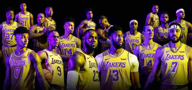 荷兰女国脚罗尔德公开谈论与女友恋情，两人曾因亲密照片受批评（荷兰女足国脚罗尔德公开谈与女友的感情，二人曾因亲密照遭到批评）