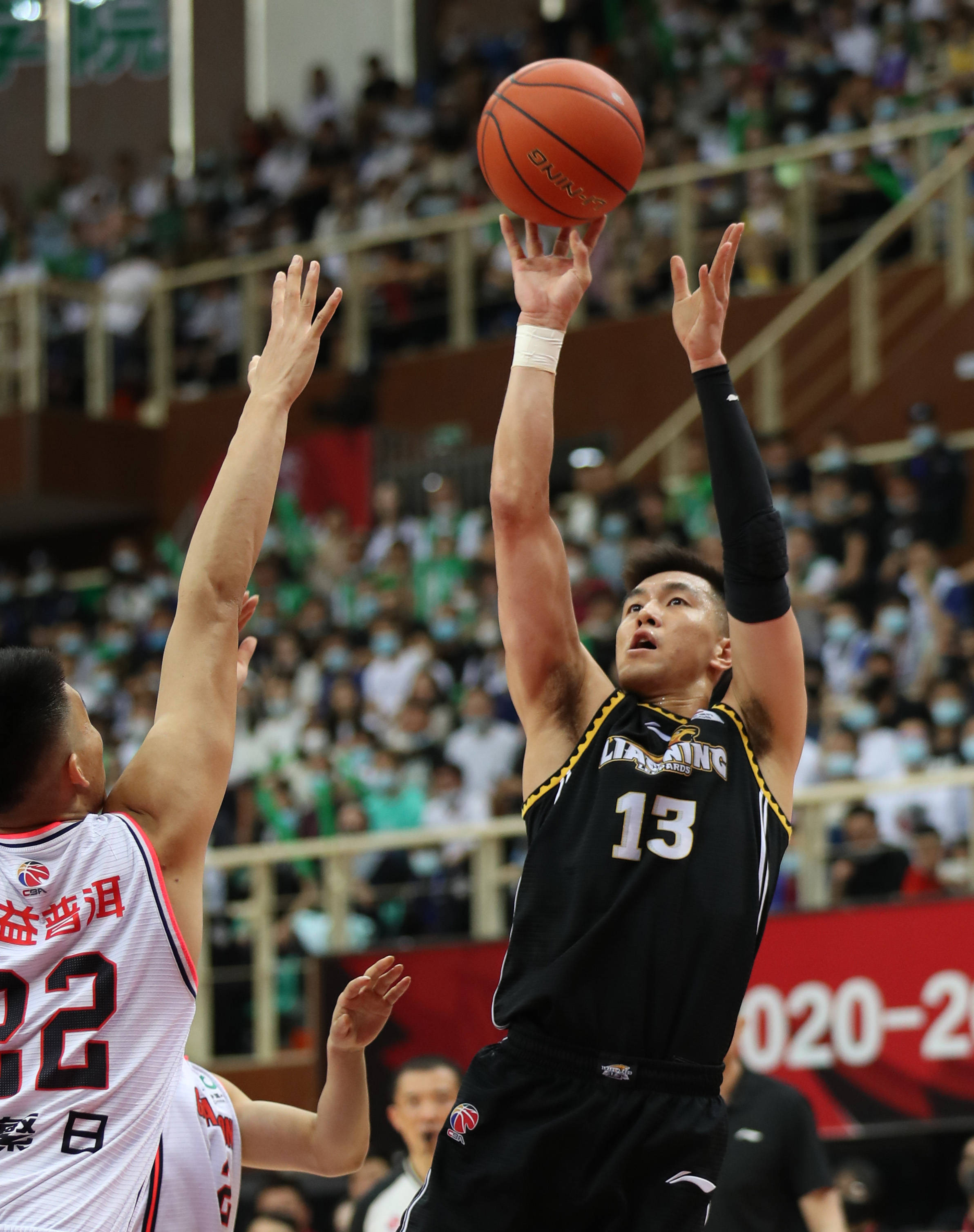 李镇全：战越南下半场我们出现了体能问题；踢韩国要全力以赴（李镇全：与越南之战后半程暴露体能短板；对阵韩国将倾尽全力）