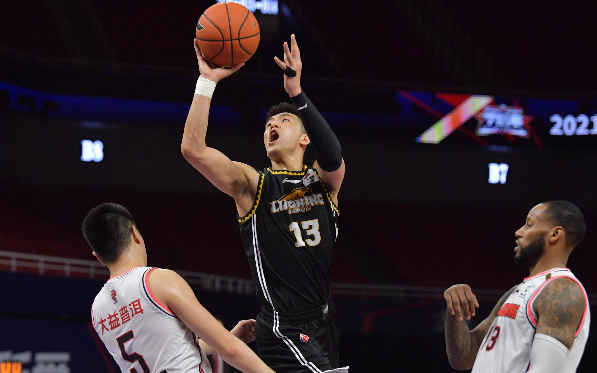 网红：我怀上了德佩的孩子，但他不正面回应还给我找了名律师（网红自曝怀有德佩孩子：对方未正面回应并委托律师介入）