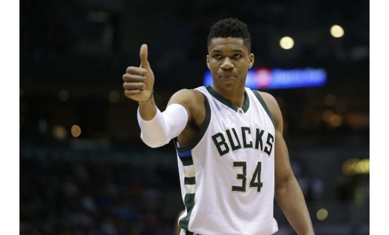 NBA球员交易动态及球队影响（NBA交易动向与球队格局影响）