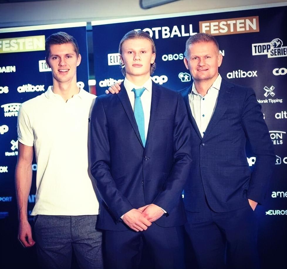 约基奇再送三双 掘金稳居前列（约基奇再拿三双，掘金继续高居前列）