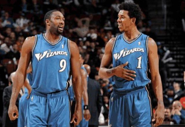 齐沃：利物浦能为重要比赛调整状态；萨拉赫？他是世界级球员（齐沃：利物浦能在关键战前找回状态；萨拉赫是世界级球员）