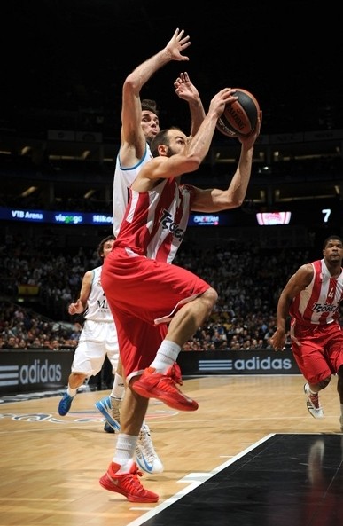 斯帕莱蒂：伊尔迪兹是那种为所有人提供很多精彩集锦的人（斯帕莱蒂：伊尔迪兹总能为大家带来无数高光瞬间）